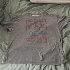 Roberto Clemente Graphic Tee in Gray